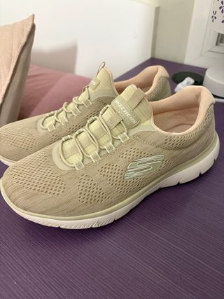 Zapatillas Skechers Beige y Rosa