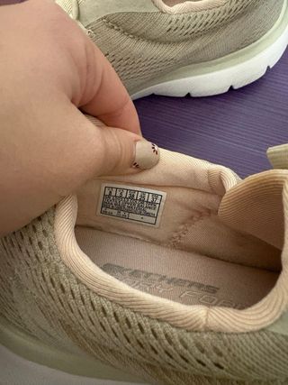Zapatillas Skechers Beige y Rosa