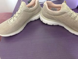 Zapatillas Skechers Beige y Rosa