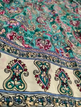 Vestido de seda estampado