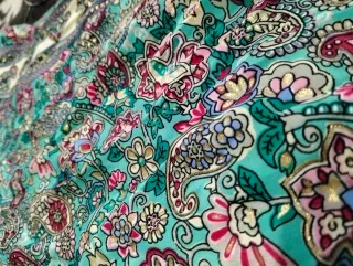 Vestido de seda estampado