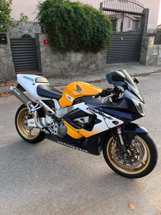 Honda CBR FIREBLADE 929cc