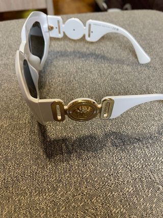 Gafas de Sol Blancas y Negras