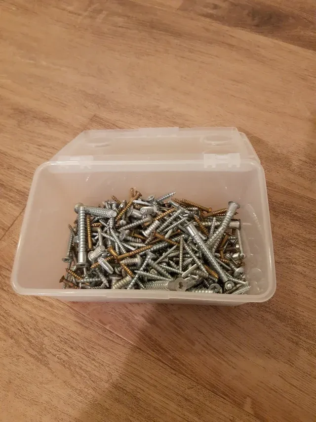 Lote de tornillos variados