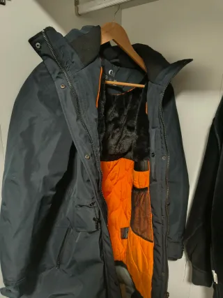 Cazadora C&A mujer impermeable talla 38