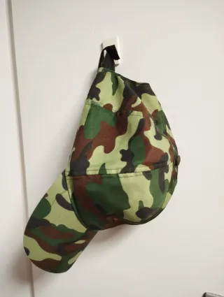 Gorra de camuflaje con visera