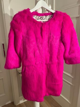 Abrigo de piel fucsia