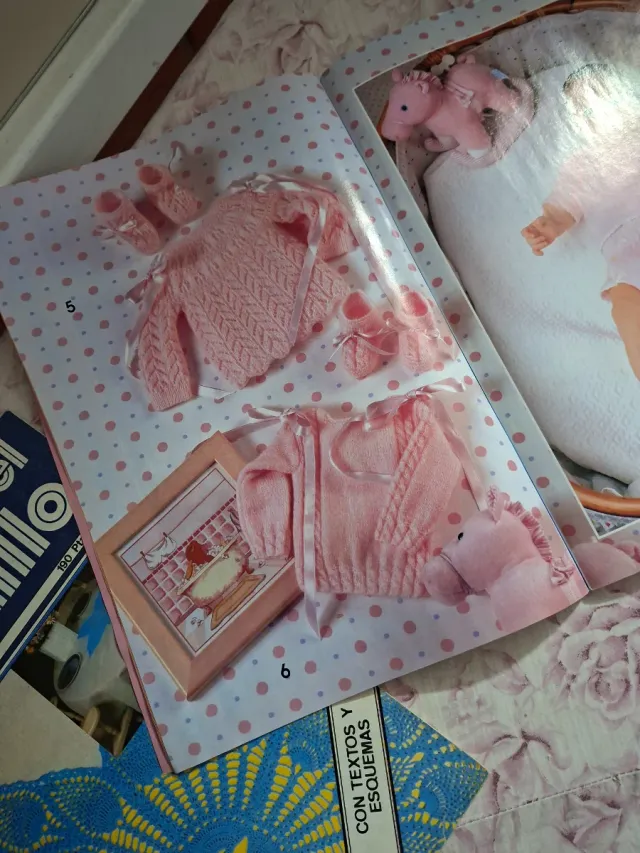 Muestras y motivos/ El mundo del ganchillo
