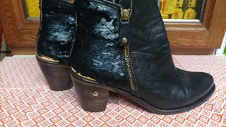 Botín negro tipo campero, 39, piel muy suave