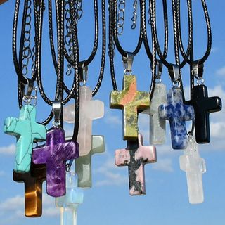 CRUZ MINERAL NATURAL DE CUARZO AHUMADO MÁS COLLAR