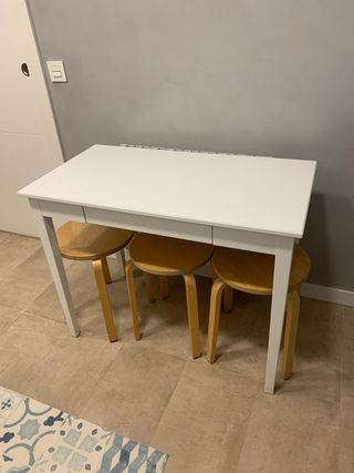 Tavolo da cucina in legno bianco