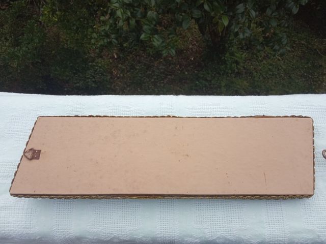 Antigo escovas para roupas com suporte para pendurar