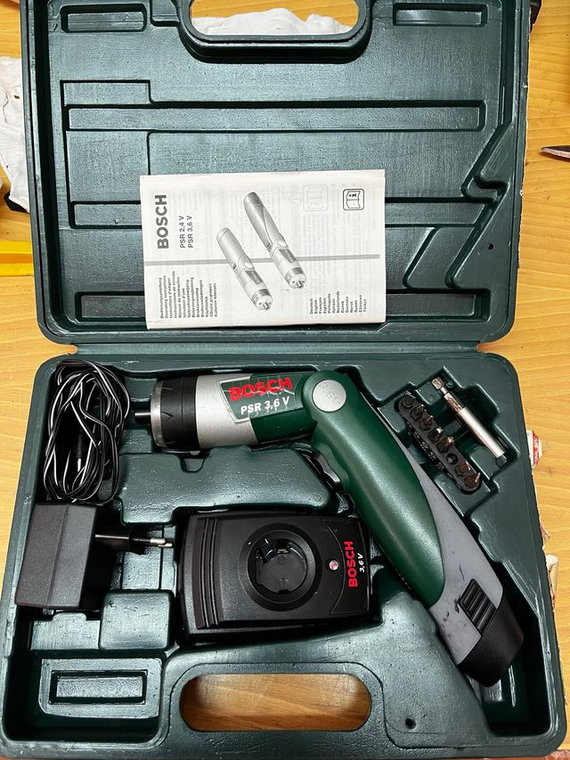 Atornillador Bosch PSR 3,6V con maletín