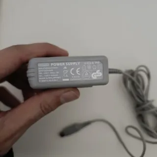 Nintendo 3DS Bianco Console Portatile + Caricatore