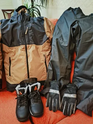 Conjunto Nieve Chaqueta Pantalón Botas Guantes