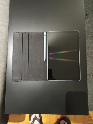 Tablet Galaxy Tab S6 lite + pen+funda negra.