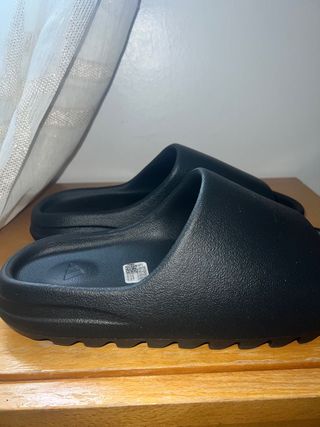 Yeezy Slide ONYX Negro