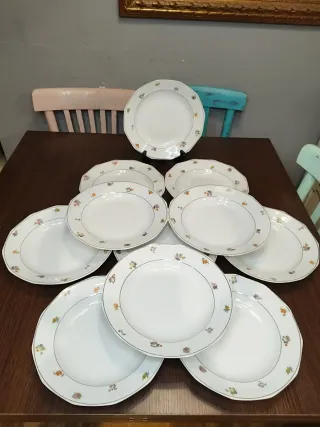 11 Antichi Piatti Profondi in Porcellana Francese