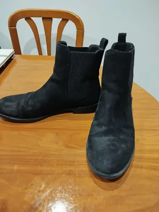Botines negros de ante