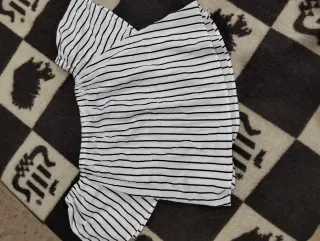 Blusa de rayas off-shoulder