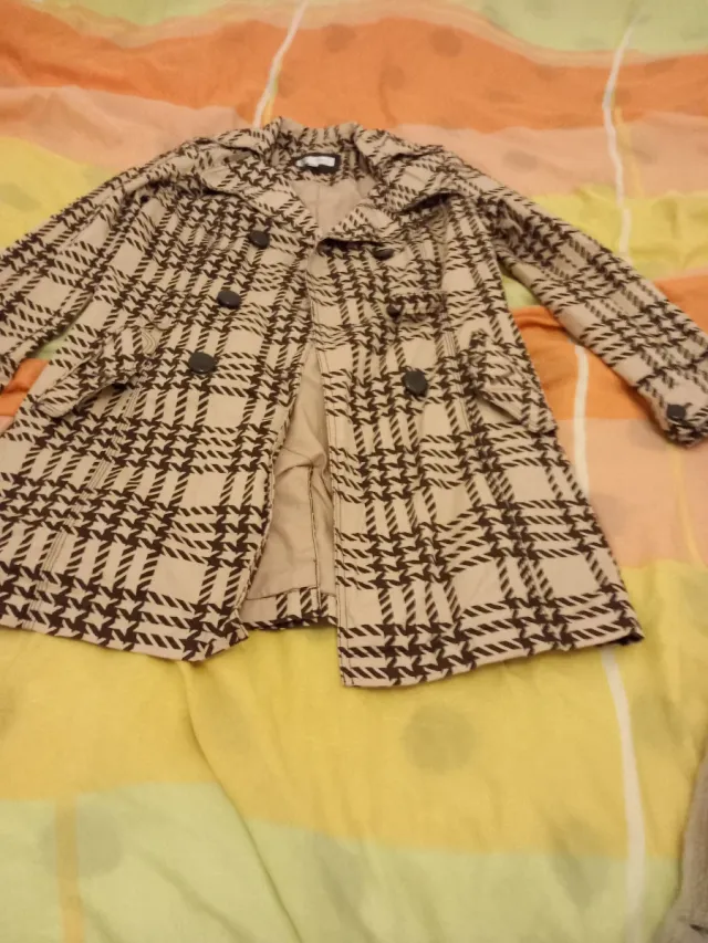 Abrigo de mujer estampado