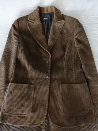 Traje pana marrón chaqueta y falda