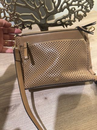 Bolso Parfois Marrón Perforado