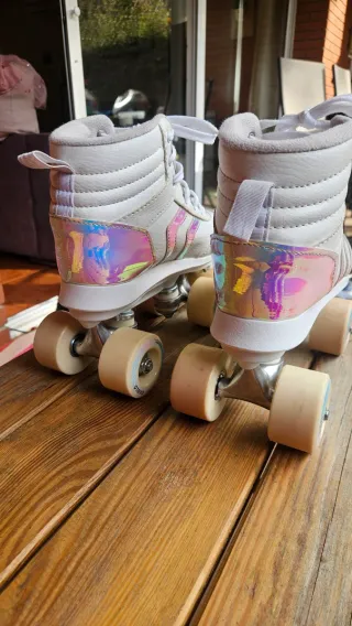 Patines 4 Ruedas Blancos Holográficos,talla 36