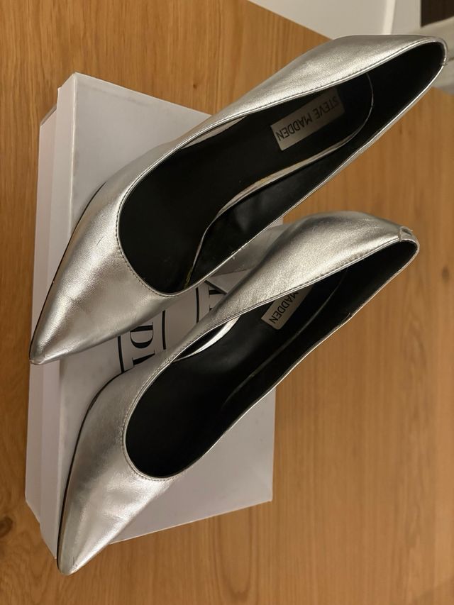 Zapatos de tacón Steve Madden plateados
