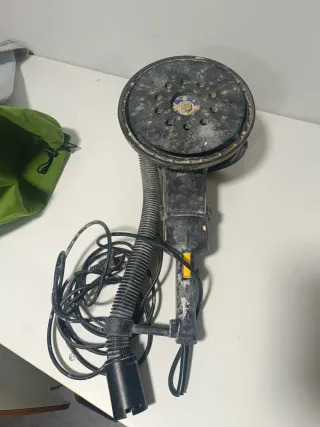 Lijadora de paredes con aspiración