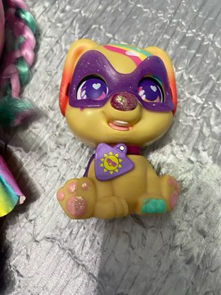 súper cute little con perro con accesorios