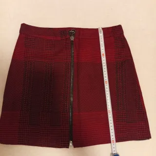 Falda Stradivarius T38 cuadros