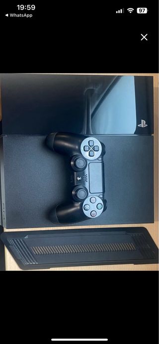Playstation 4 Slim Negra