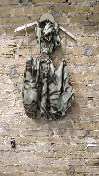 Top verde estampado cebra