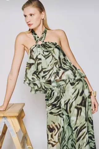 Top verde estampado cebra