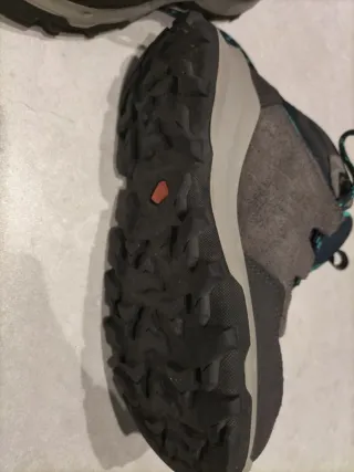 Botas de montaña niño número 34