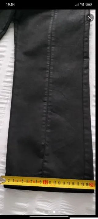 Pantalones negros satinados