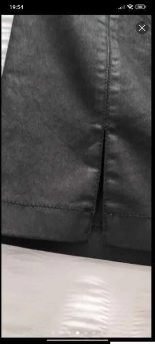 Pantalones negros satinados