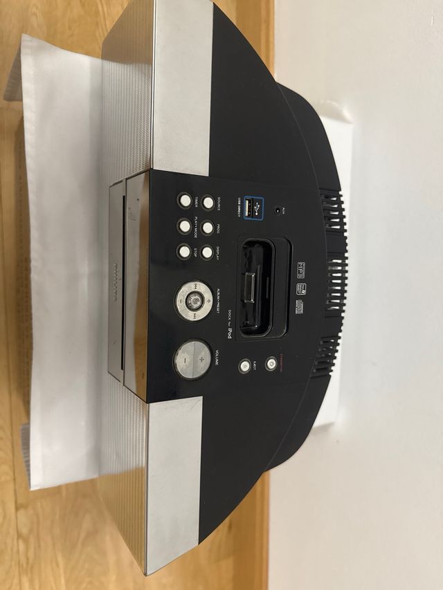 Reproductor Philips DCM230 con mando y adaptadores