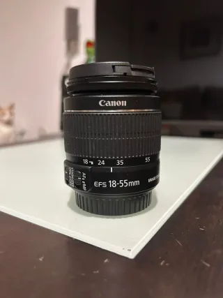 Camara Canon EOS 2000D + objetivo EF-S 18-55mm