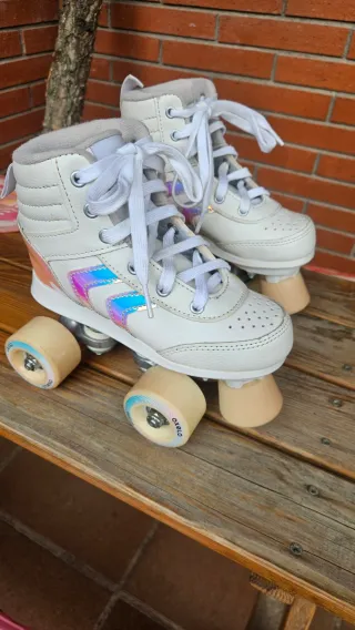 Patines 4 ruedas blancos talla 32