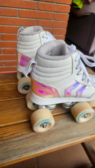 Patines 4 ruedas blancos talla 32