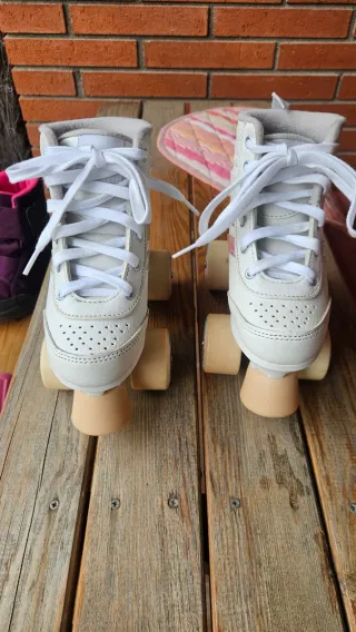 Patines 4 ruedas blancos talla 32