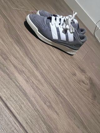 Adidas Forum 2000 Zapatillas Grises y Blancas