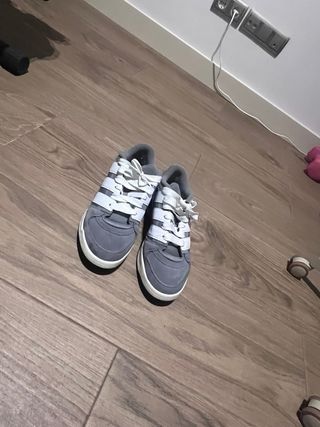 Adidas Forum 2000 Zapatillas Grises y Blancas