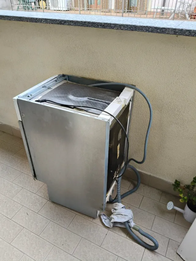 Lavastoviglie da incasso Indesit