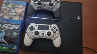 PS4 + 2 Mandos + 2 Juegos