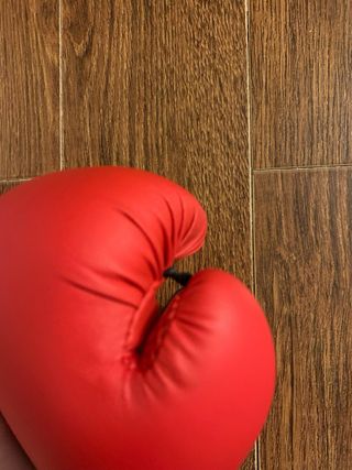 Guantes de boxeo Outshock 4oz rojos