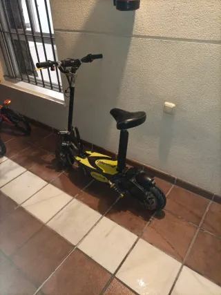 Patin Eléctrico UrbanFox con Asiento