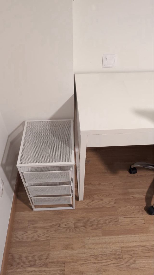 Set Escritorio, cajonera y Silla Oficina